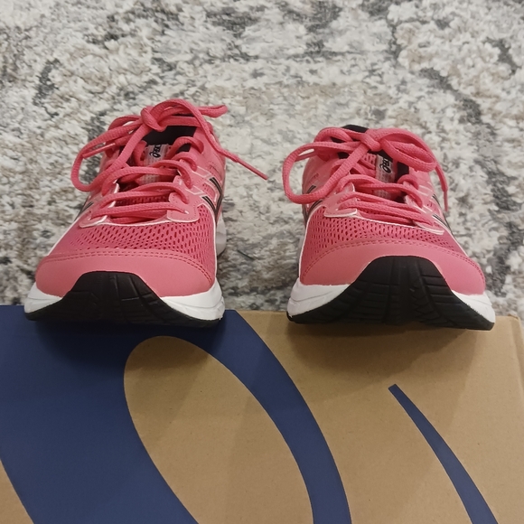 ASICS Gel Contends 6 - Picture 7 of 15